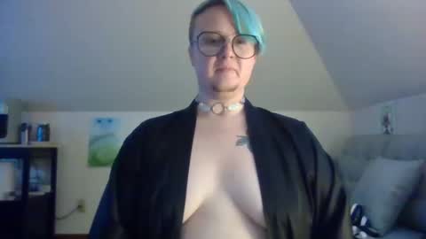 queerlyjaz online show from October 2, 1:45 am