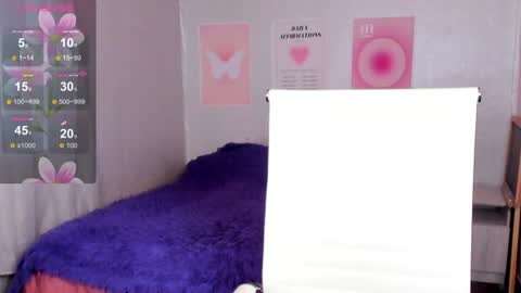 Snapshot of queitsharm_ chatting on July 5, 6:09 am Anna online show from July 5, 6:09 am