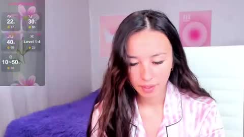 Snapshot of queitsharm_ chatting on July 23, 6:33 am Anna online show from July 23, 6:33 am