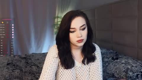 Snapshot of quennacindy chatting on February 23, 12:59 pm Teri My favorite vibes 77 101 222 666 online show from February 23, 12:59 pm