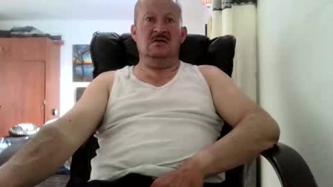 Snapshot of querubinrebelde chatting on May 10, 10:04 pm Don Ramon online show from May 10, 10:04 pm