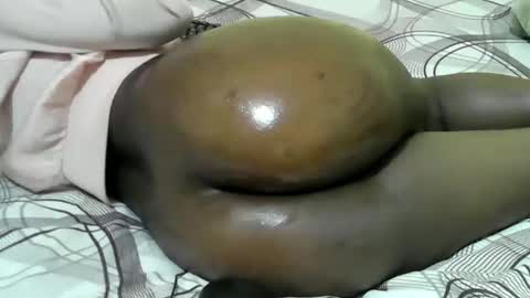 Snapshot of quincy_joy11 chatting on December 2, 9:36 am quincy joy11 online show from December 2, 9:36 am