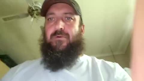 Snapshot of quintinvw0011 chatting on December 20, 9:38 am quintinvw0011 online show from December 20, 9:38 am