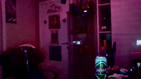 Snapshot of qutszinioo69 chatting on January 3, 5:17 am qutszinioo69 online show from January 3, 5:17 am