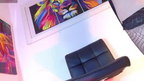 Snapshot of quuen_valery chatting on June 1, 9:00 am quuen_valery online show from June 1, 9:00 am