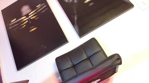 Snapshot of quuen_valery chatting on July 4, 7:03 am quuen_valery online show from July 4, 7:03 am