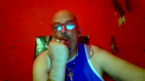 qwertyuiop22348015 online show from May 1, 7:40 pm