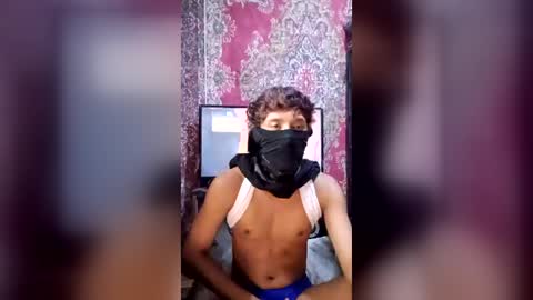 r00m6 online show from July 2, 1:38 am
