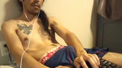 Snapshot of r8drfn89 chatting on December 17, 1:18 am Chocol8t online show from December 17, 1:18 am