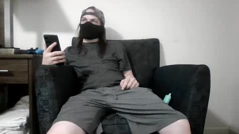 Snapshot of r_monkey583 chatting on April 13, 3:06 pm r_monkey583 online show from April 13, 3:06 pm