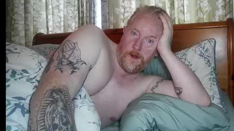 Snapshot of r_o_h_a_n chatting on October 11, 9:30 am r_o_h_a_n online show from October 11, 9:30 am