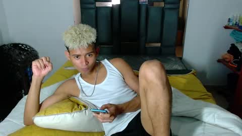 Snapshot of raamking5 chatting on March 12, 7:03 am raamking5 online show from March 12, 7:03 am