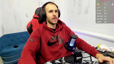 Snapshot of raamos chatting on December 2, 9:28 pm Nikita online show from December 2, 9:28 pm