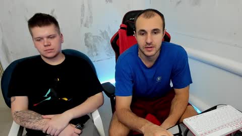 Snapshot of raamos chatting on December 10, 10:38 am Nikita online show from December 10, 10:38 am