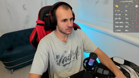 Snapshot of raamos chatting on December 12, 6:42 pm Nikita online show from December 12, 6:42 pm