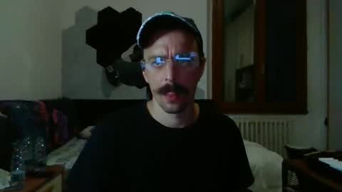 Snapshot of raccon68 chatting on September 10, 8:25 am Raccoon68 online show from September 10, 8:25 am