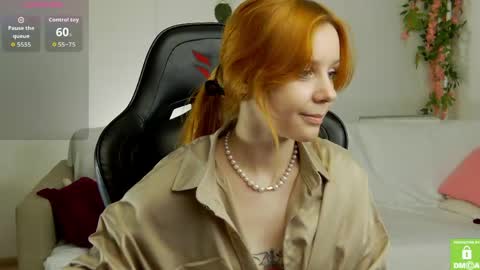 rachel__lips online show from May 3, 9:04 am