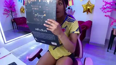 Snapshot of rachel__pretty chatting on June 16, 11:46 am Rachel online show from June 16, 11:46 am