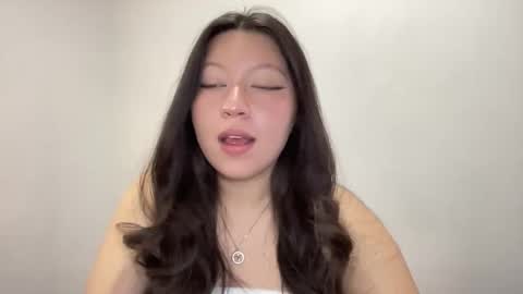 rachel james   online show from December 13, 7:53 pm