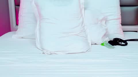 rachel_quinn_ online show from March 10, 7:53 am