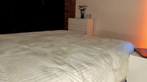 Sherryl online show from February 23, 6:49 pm