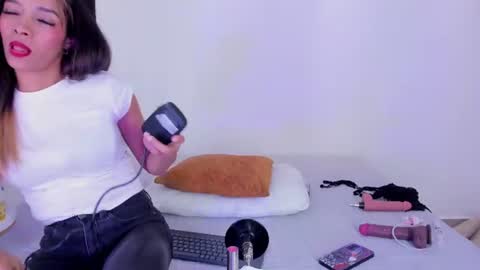Snapshot of rachel_roman chatting on August 9, 1:16 pm DALIANA online show from August 9, 1:16 pm