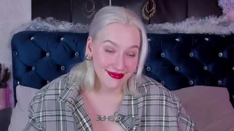 Snapshot of rachelcart chatting on December 31, 9:53 am RachelCart online show from December 31, 9:53 am