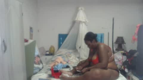 Snapshot of rachelexoticgirl chatting on June 24, 4:55 am rachelexoticgirl online show from June 24, 4:55 am