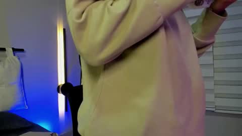 Rachell online show from September 17, 4:03 am