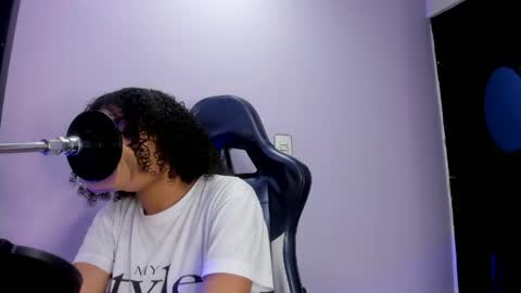 Snapshot of rachell_grey_ chatting on May 31, 3:04 am Rachel online show from May 31, 3:04 am