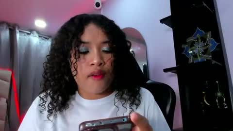 Snapshot of rachell_grey_ chatting on July 30, 3:05 am Rachel online show from July 30, 3:05 am