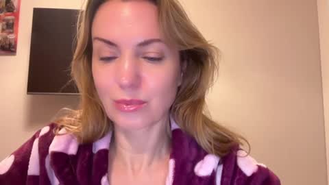 Snapshot of rachelldelicious chatting on February 14, 6:23 am Rachel online show from February 14, 6:23 am