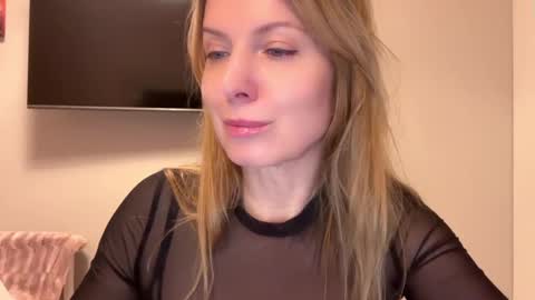 Snapshot of rachelldelicious chatting on February 14, 4:31 pm Rachel online show from February 14, 4:31 pm