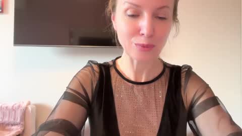 Snapshot of rachelldelicious chatting on March 5, 1:39 pm Rachel online show from March 5, 1:39 pm