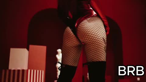  Miko Pleasee help me get 100 likes online show from December 13, 6:59 pm