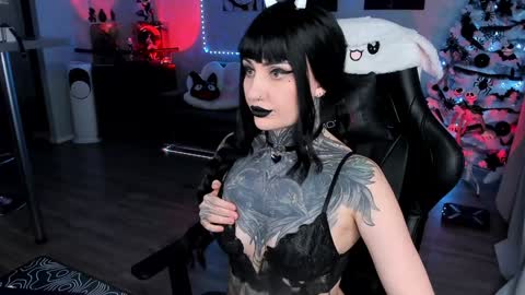  Miko Pleasee help me get 100 likes online show from February 4, 2:10 pm