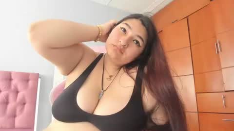 radiantgoddes online show from December 15, 4:59 pm