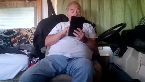 Radioman for fun online show from April 23, 3:03 pm