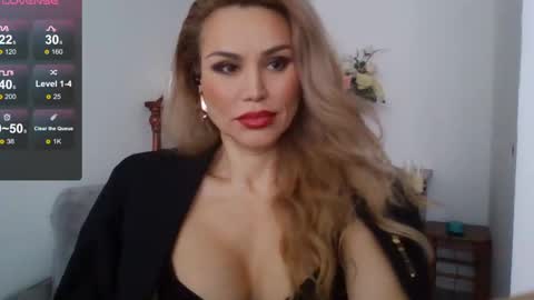Snapshot of radmila_star chatting on January 17, 11:17 am Radmila Star online show from January 17, 11:17 am