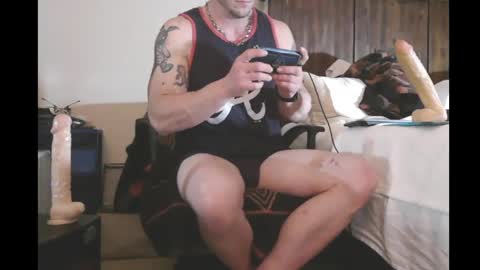 Snapshot of rado970 chatting on December 16, 6:43 am Lauren online show from December 16, 6:43 am