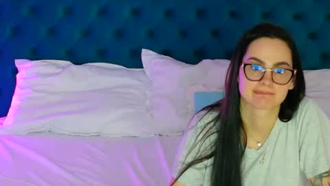 sweet peach online show from February 17, 2:35 pm