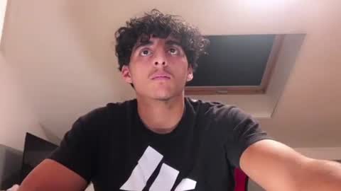 Snapshot of raes69 chatting on December 10, 7:11 pm raes online show from December 10, 7:11 pm