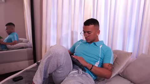 Snapshot of rafa_cruz chatting on May 30, 12:57 pm rafa_cruz online show from May 30, 12:57 pm