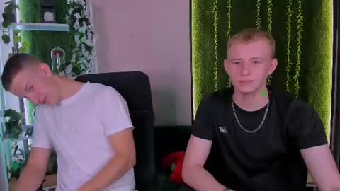 Snapshot of rafael_bien chatting on July 26, 9:05 am rafael online show from July 26, 9:05 am