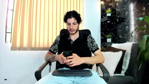 R A F A E L online show from November 8, 9:02 pm