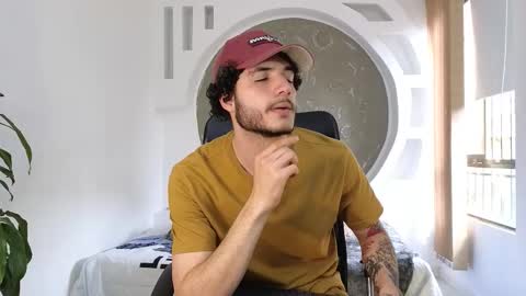 R A F A E L online show from November 9, 8:07 pm