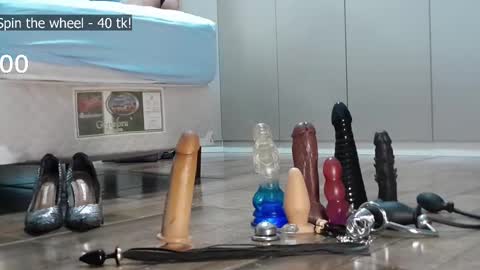 Snapshot of rafaslave chatting on February 13, 4:11 am Rafa Slave online show from February 13, 4:11 am