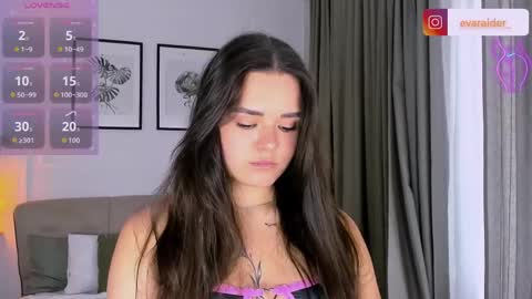 Snapshot of raidereva_ chatting on May 27, 6:21 am Eva online show from May 27, 6:21 am