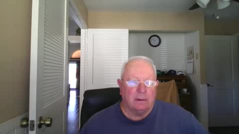 Snapshot of raiderman215 chatting on January 2, 7:07 pm raiderman215 online show from January 2, 7:07 pm