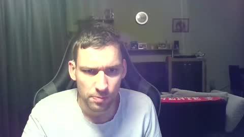 Snapshot of raimondo32 chatting on December 5, 2:11 pm Raimondo te Paste online show from December 5, 2:11 pm